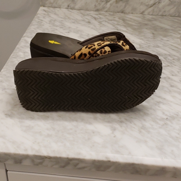 DONATED - Picture 4 of 4